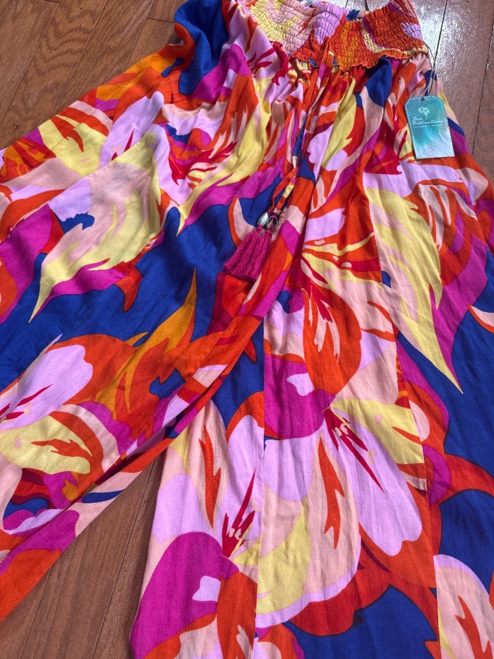 NWT wide leg resort wear pants